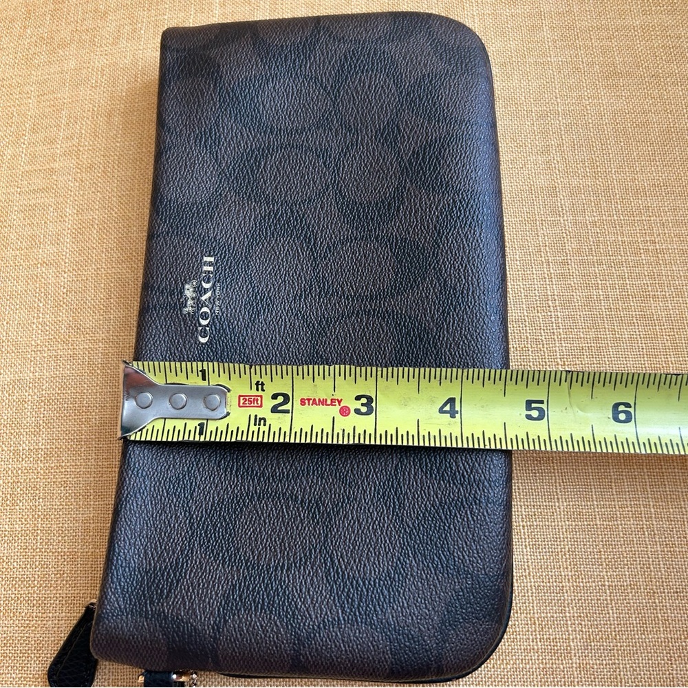 Coach Signature Wristlet Brown Black CC logo - Picture 12 of 12